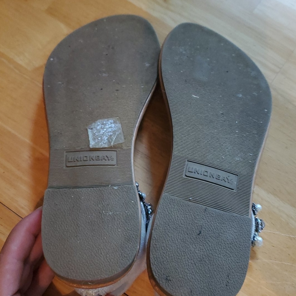 Sandals - Picture 3 of 3